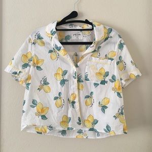 Gilly Hicks lemon sleep top